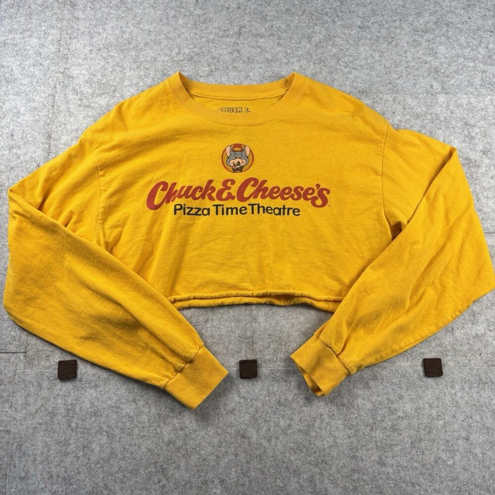 Chuck E. Cheese’s Pizza Time Theatre Yellow Long Sleeve Cropped T-Shirt Medium